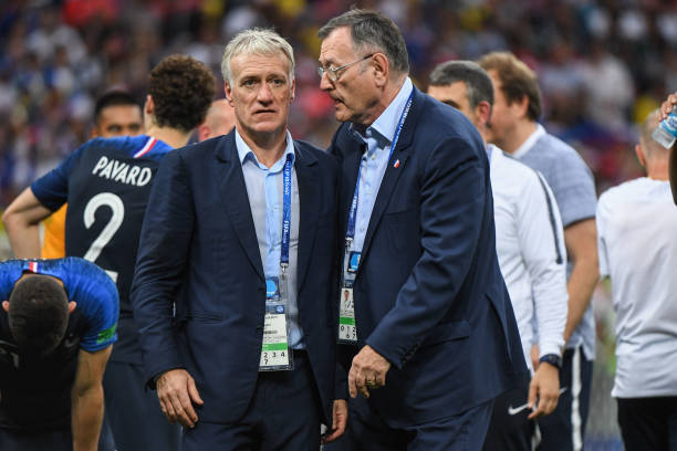 向胜利迈进 向胜利迈进